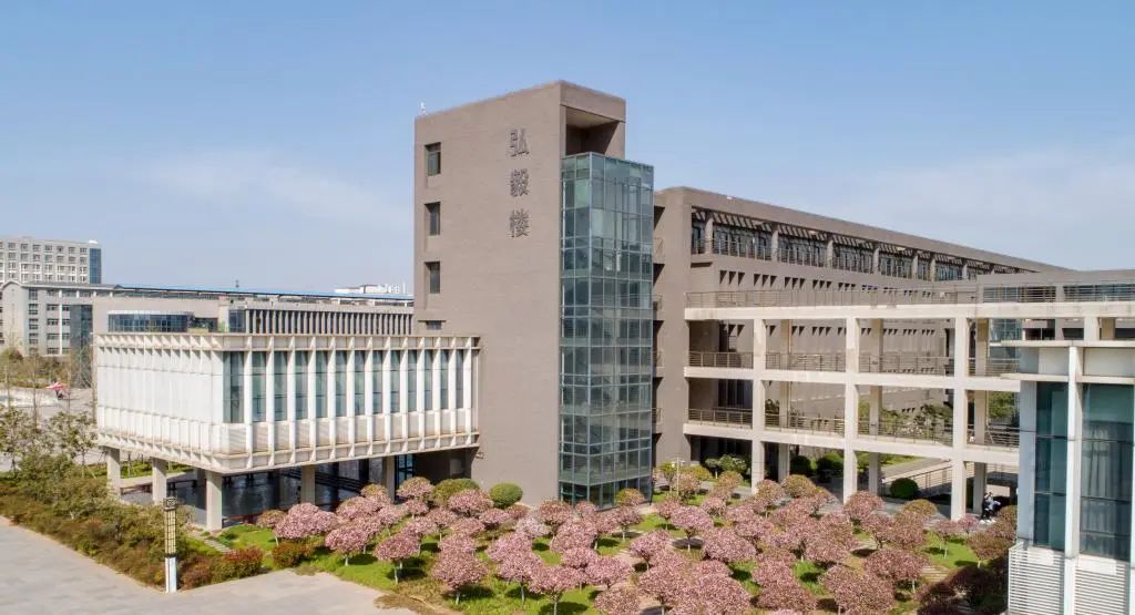 河南财政金融学院专升本收费标准、宿舍条件及近几年录取线